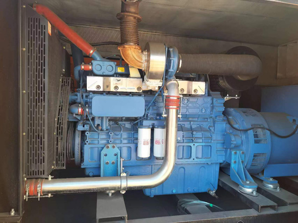 西和燃油消耗率与进气温度的具体关系是什么？