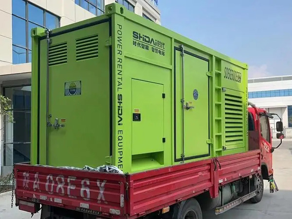 西和更换水冷式机油散热器的密封件时，如何选择合适的密封胶？