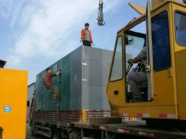 西和更换水冷式机油散热器密封件的操作流程是怎样的？